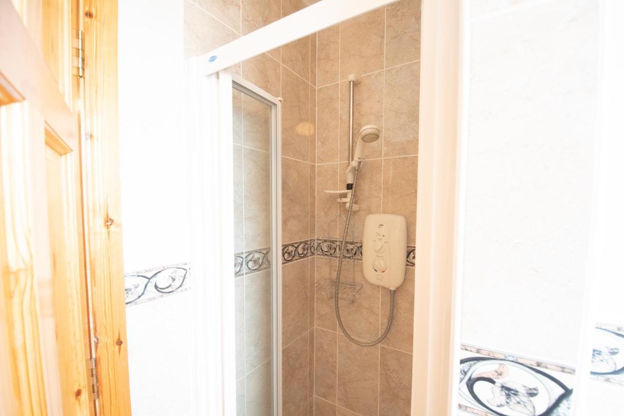 Beautiful Three Bedroom Home In 번드런 외부 사진
